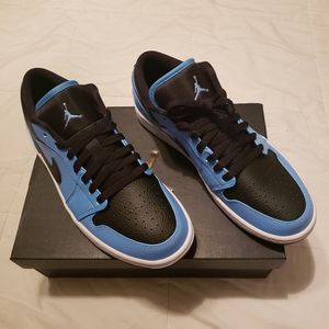 Air Jordan 1 Low University Blue